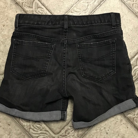 GAP Denim Shorts - Picture 2 of 3